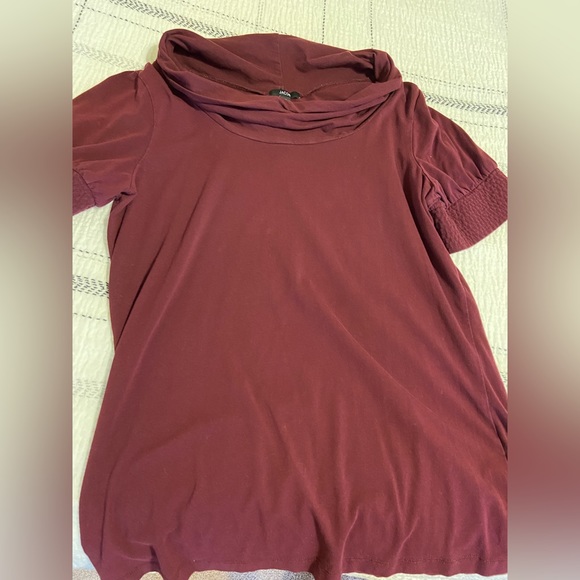 Loose turtle neck shirt - Picture 1 of 2